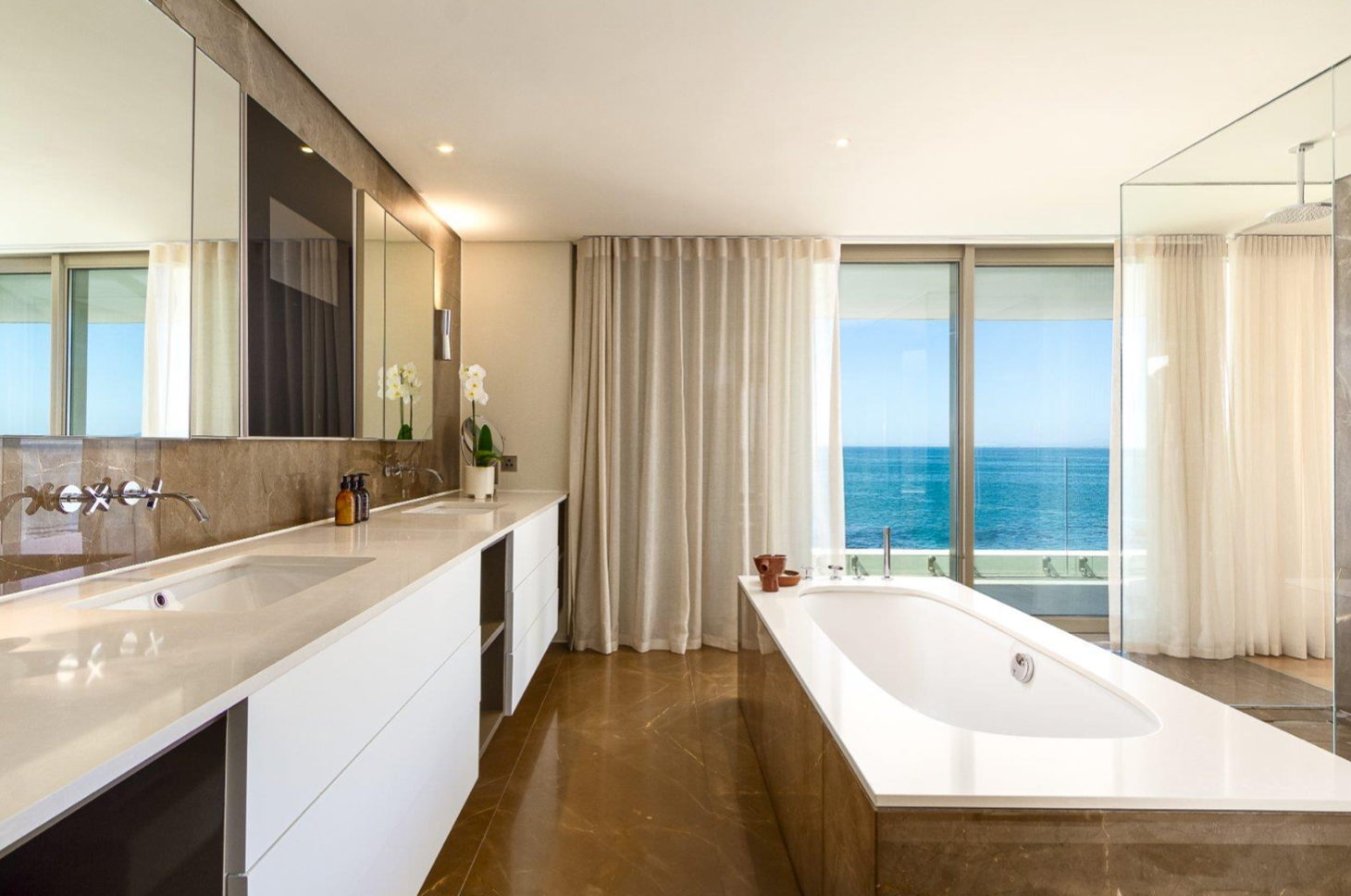 Contemporary Luxury with Scenic Vistas and Rooftop Pool