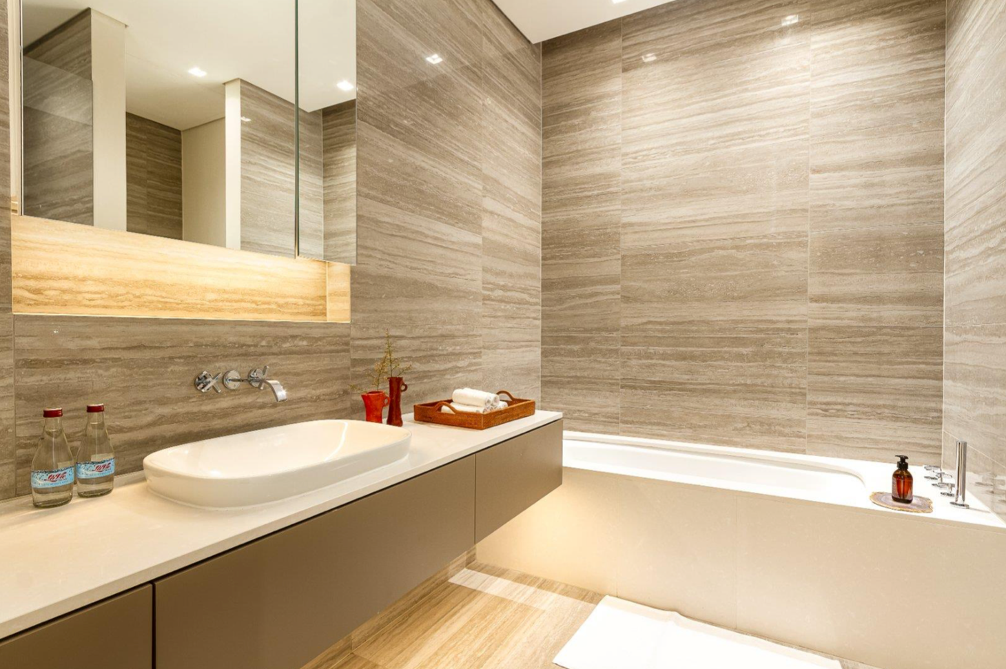 Contemporary Luxury with Scenic Vistas and Rooftop Pool