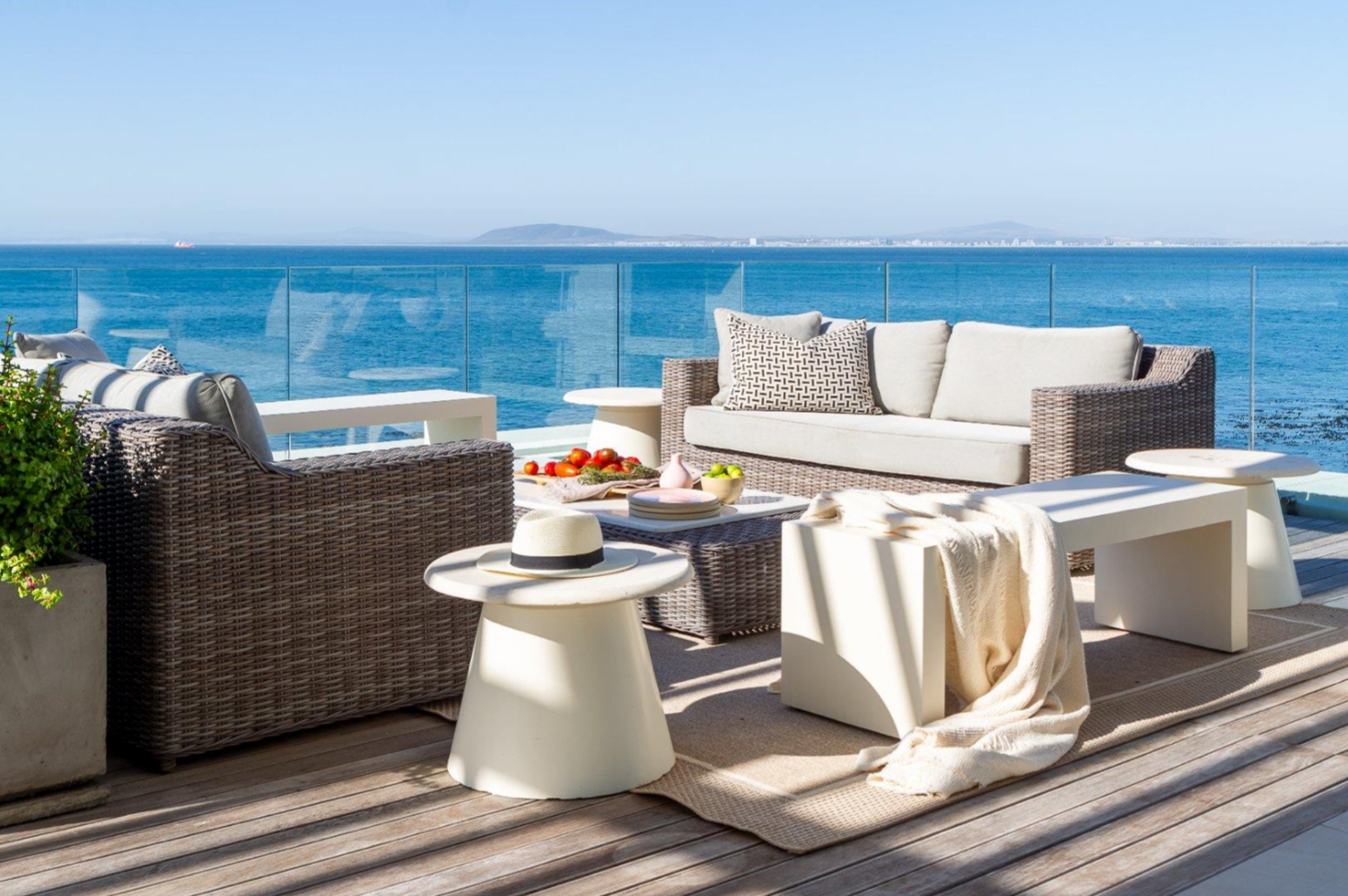 Contemporary Luxury with Scenic Vistas and Rooftop Pool