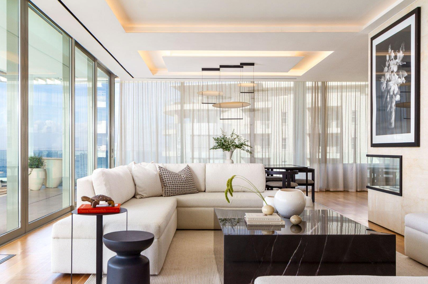 Contemporary Luxury with Scenic Vistas and Rooftop Pool