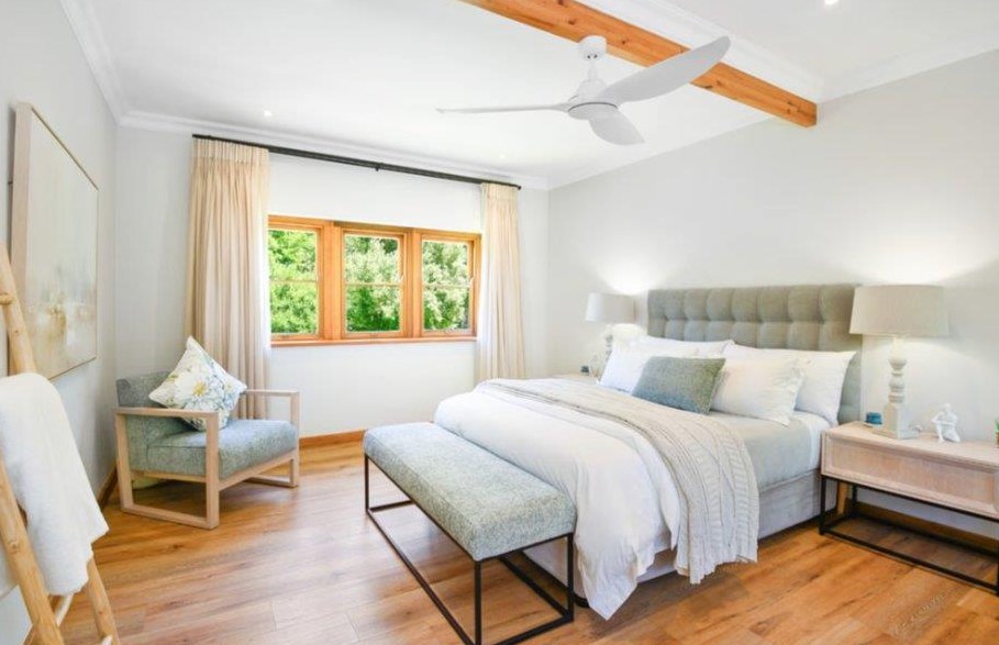 Luxury Living in Zwaanswyk – A Prestigious Constantia Home