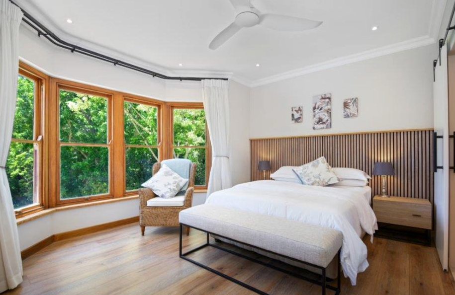 Luxury Living in Zwaanswyk – A Prestigious Constantia Home