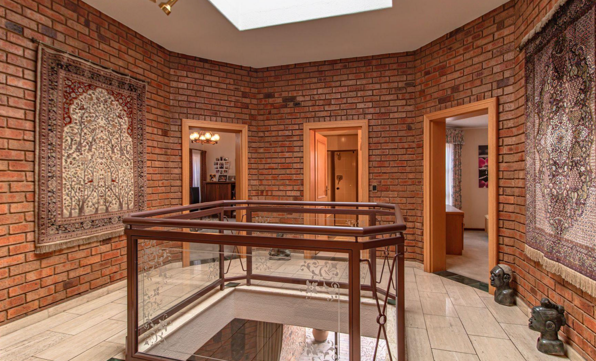 4 Bedroom Family Home in Secure Boomed Area in Bedfordview