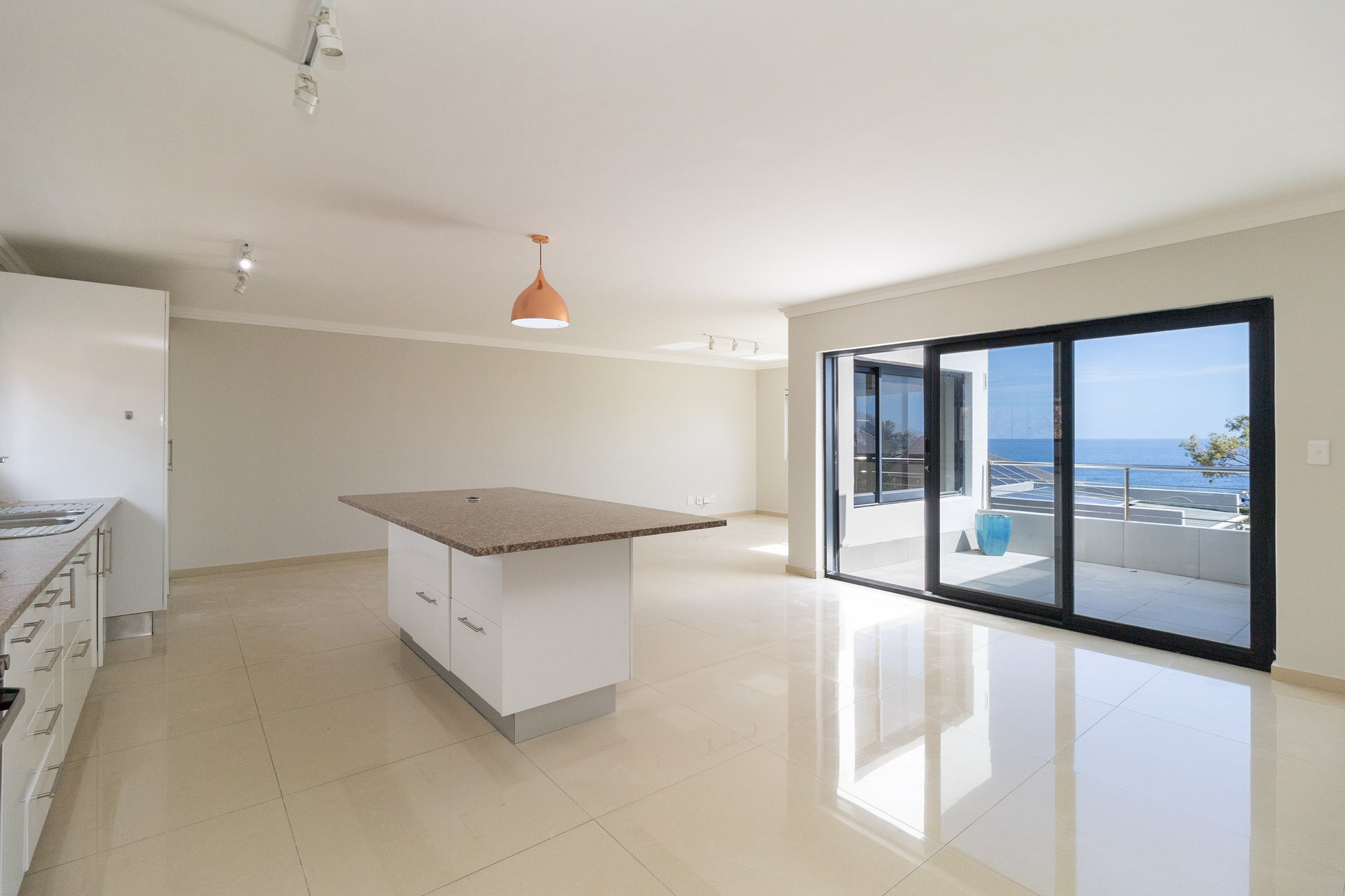 Property 1272766 - Image 6