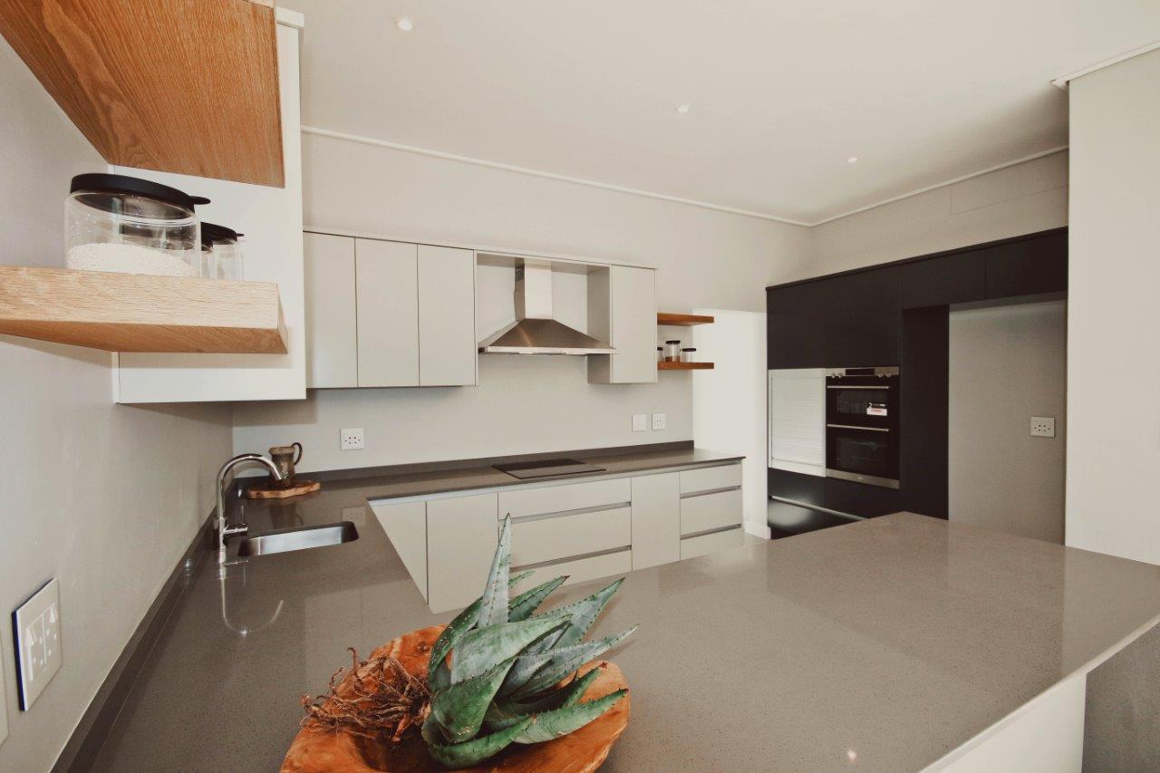 Property 1358413 - Image 11