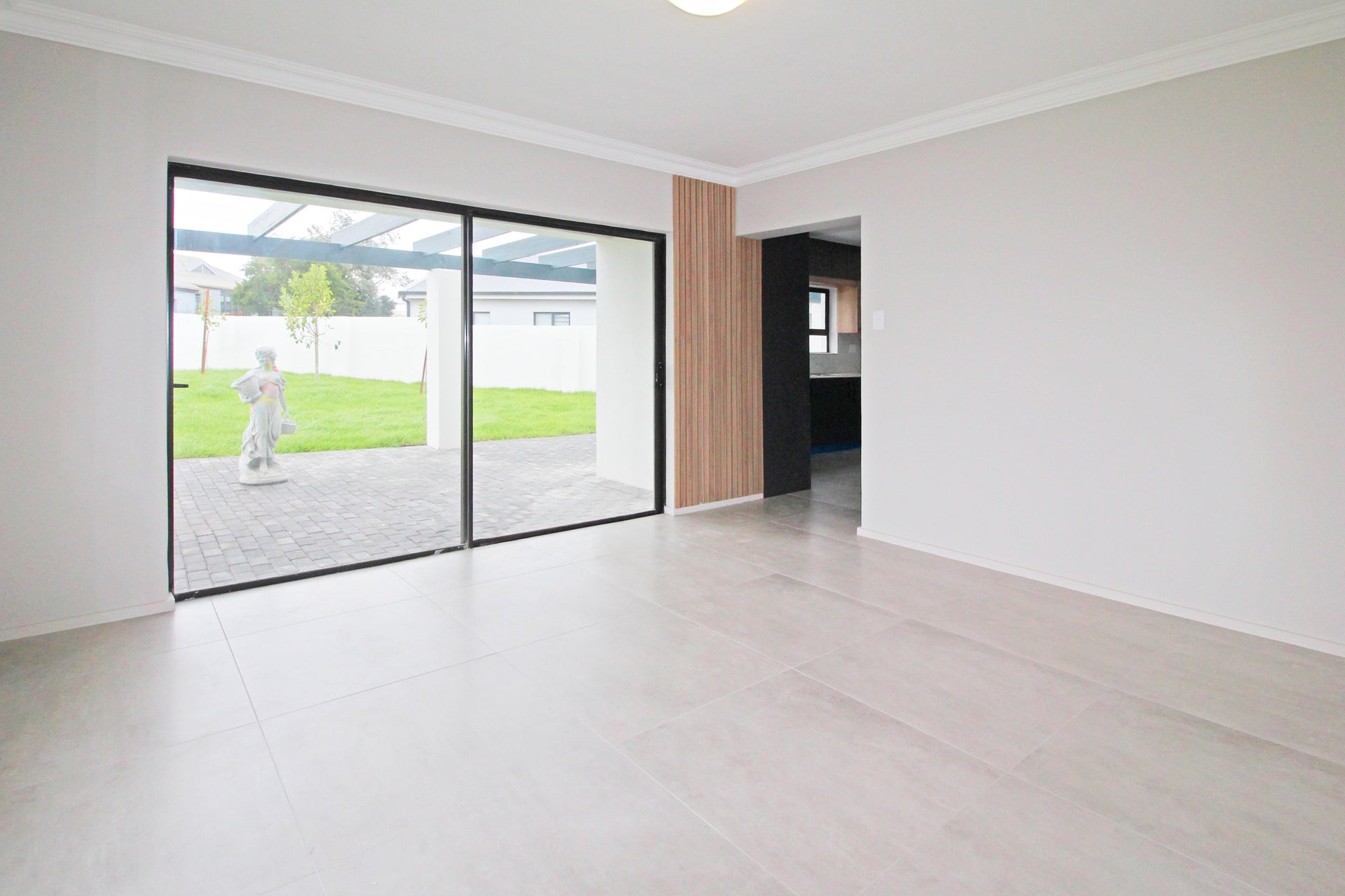 Property 1615930 - Image 16