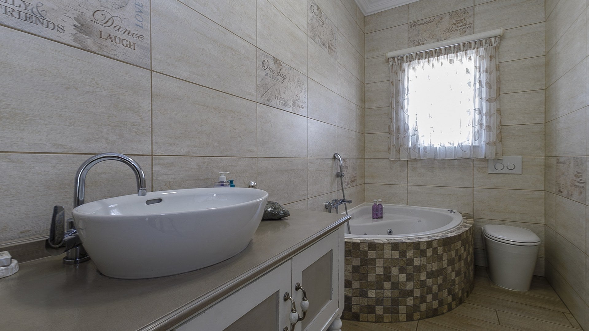 Property 1761627 - Image 21