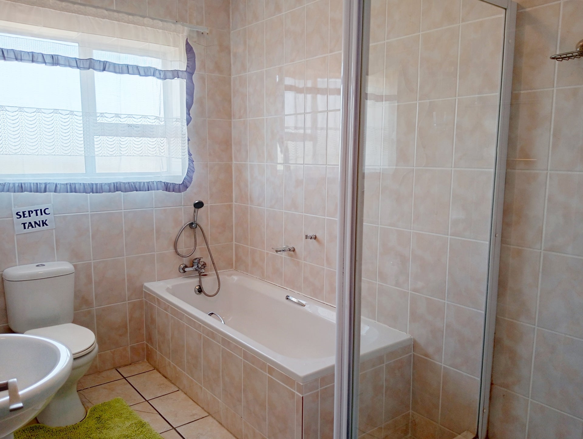 Property 1815599 - Image 23