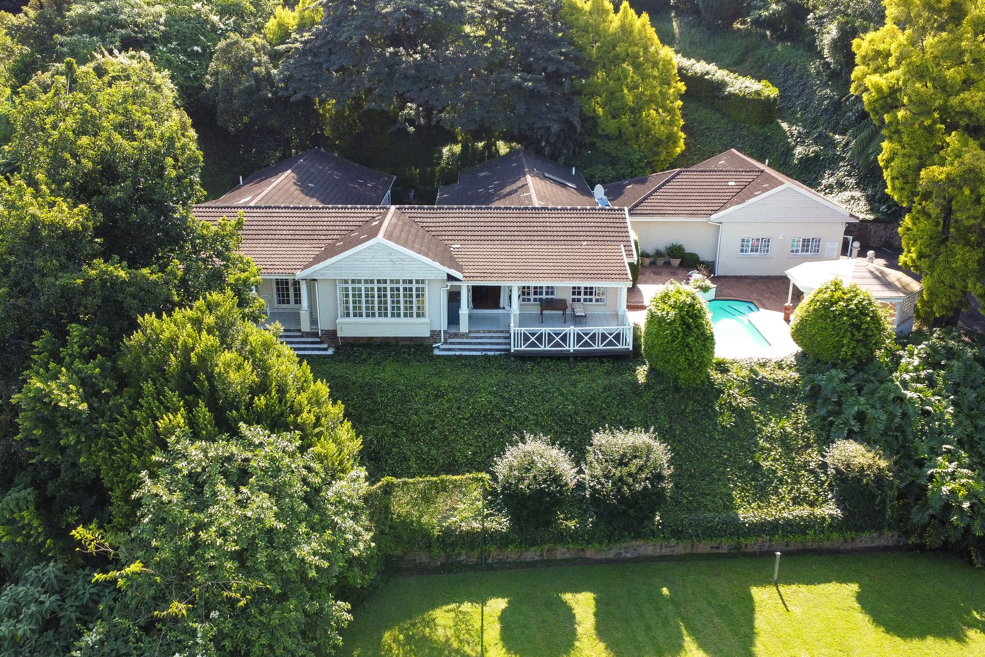 Property 1936410 - Image 2