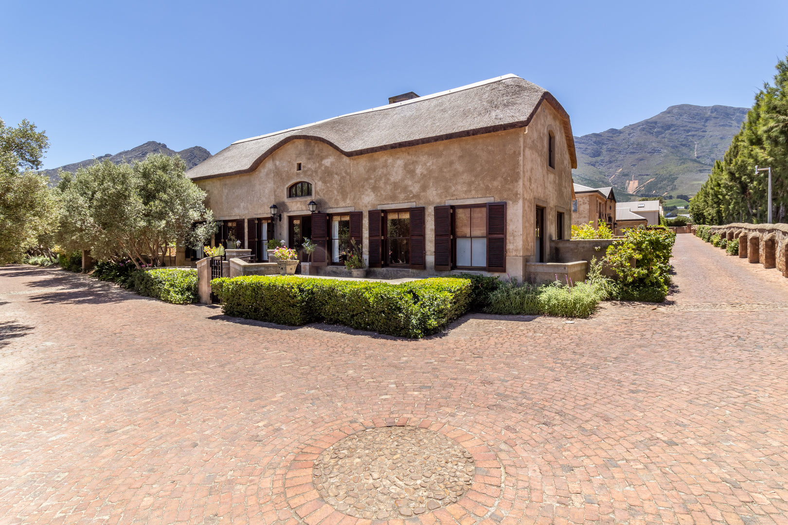 Property 2180927 - Image 2