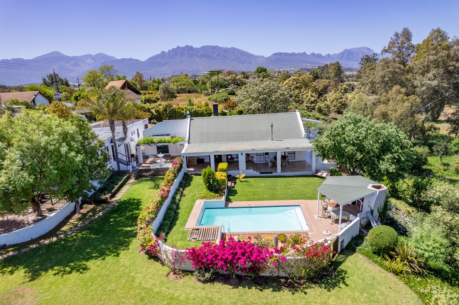 Property 2205464 - Image 2