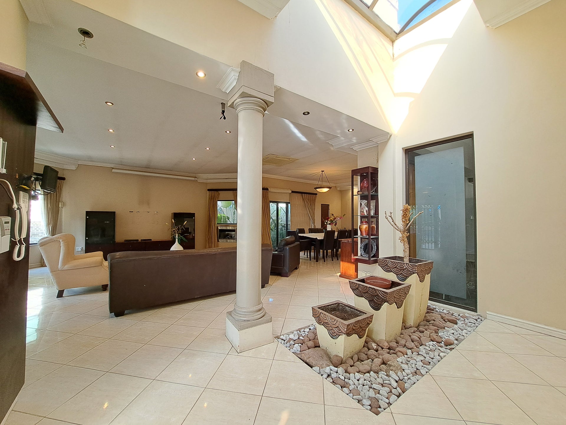 Property 2444455 - Image 3