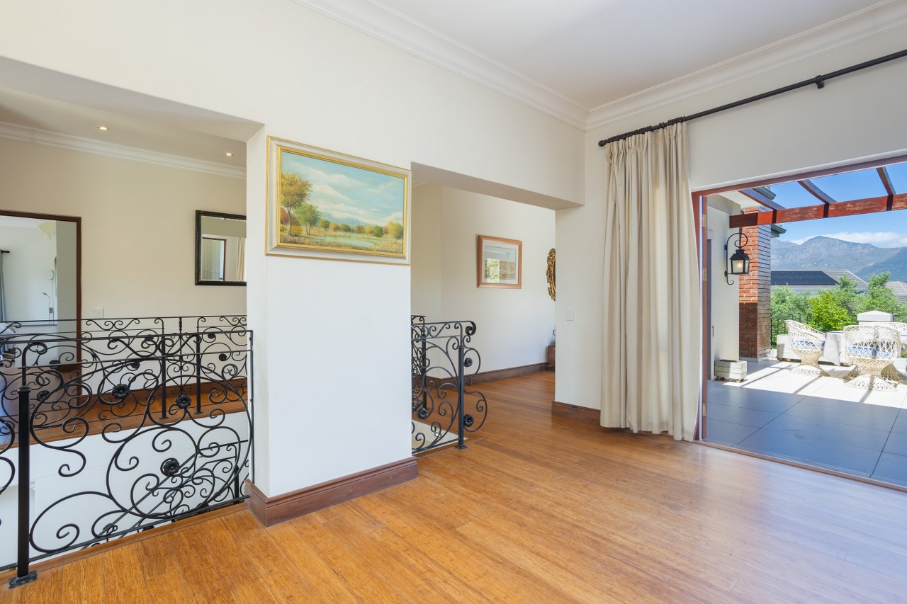 Property 2921310 - Image 24