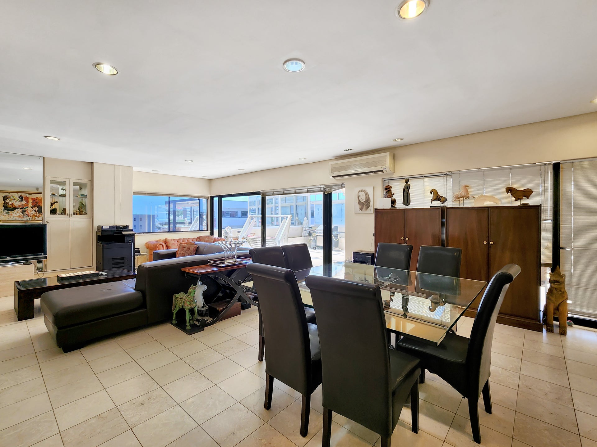 Property 2970000 - Image 8